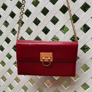NWOT Salvatore Ferragamo Purse!